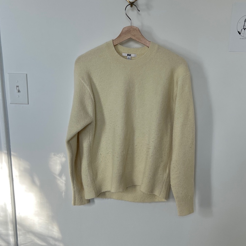 Uniqlo Women’s Light Butter Crewneck Sweater